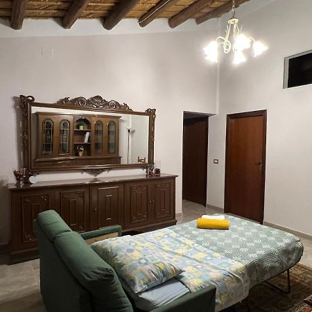 Bed and Breakfast Casa Di Mirto Кьярамонте-Гульфи Экстерьер фото
